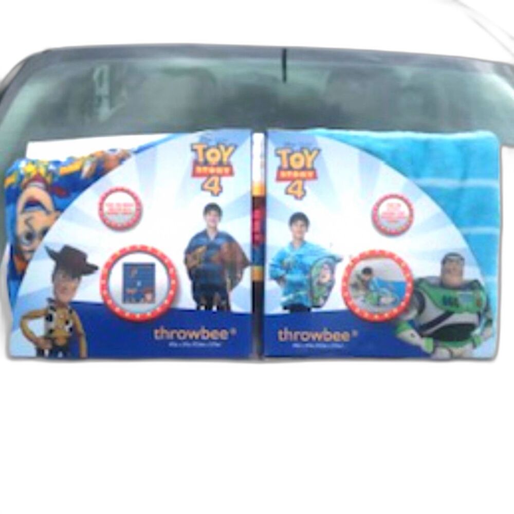Size 40" x 50 Toy Story Throwbee Blankets Bundle Buzz Lightyear & Sherriff Woody